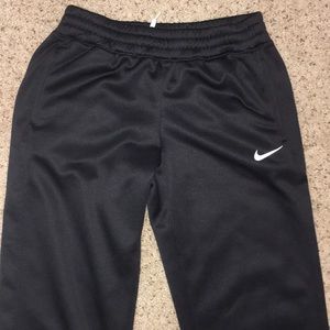 black nike sweats